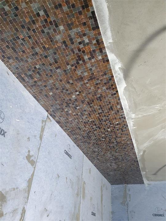Plafond de hammam en mosaïque de verre